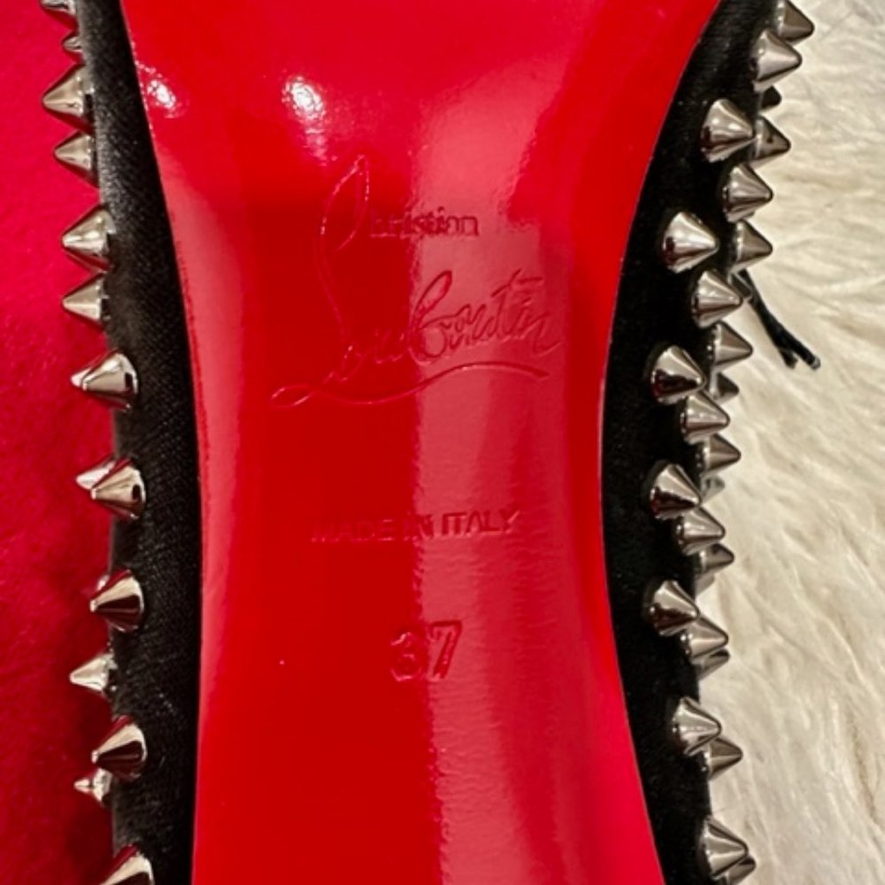 0229 Christian Louboutin Pigalle Spikes Heels **HOT - Picture 5 of 7